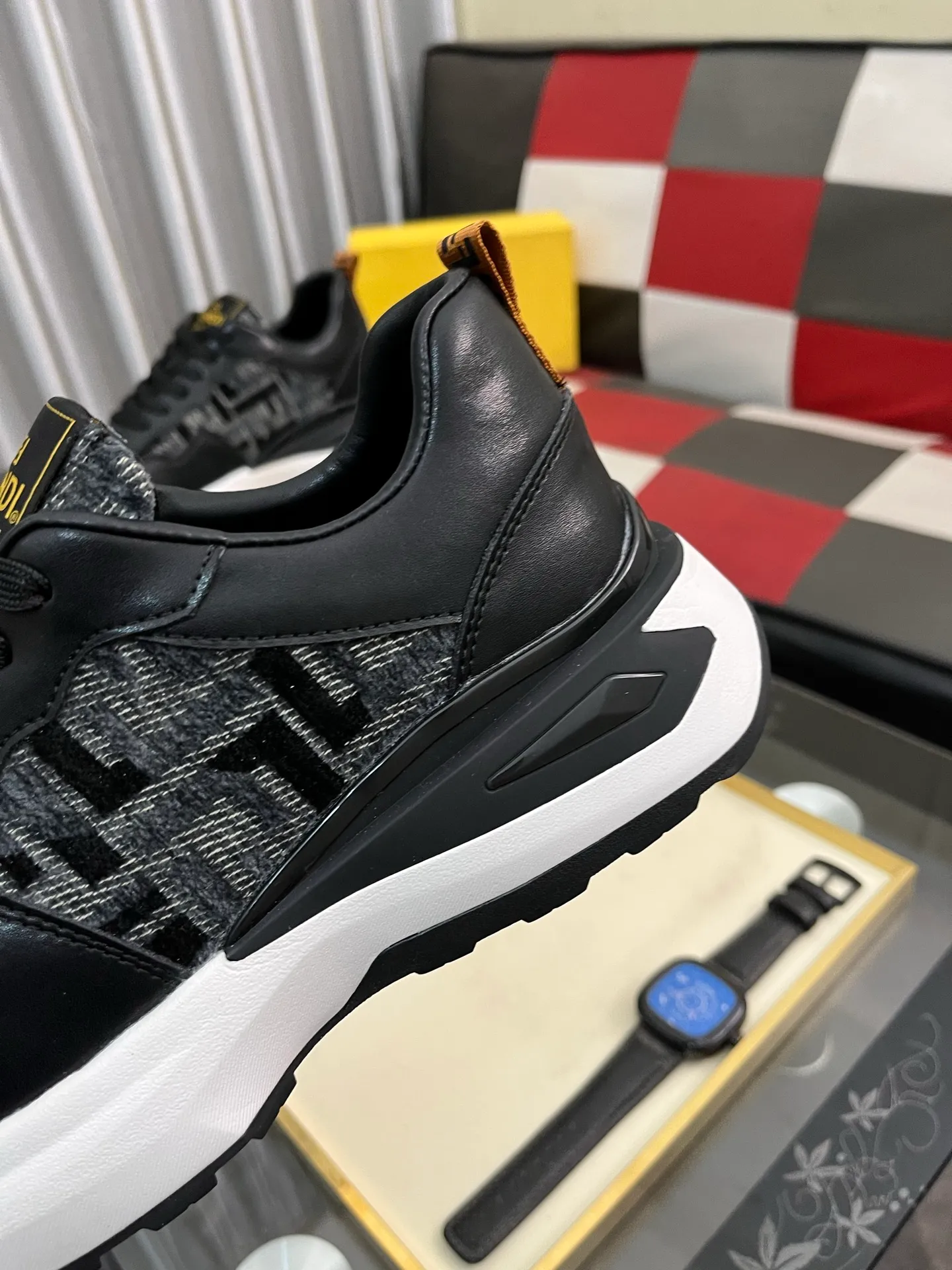 Men's Men's Shoes💰458⌚️⌚️[Fendi] Fendi's latest casual shoes for men! Available at counters simultaneously! A one-to-one replica of the original. All imported official website one-to-one cowhide fabric. The interior is made of top-grade sheepskin, and the original factory-supplied rubber outsole is used. Leading new fashion concepts. Matching code: 38-44. 4️⃣colors available